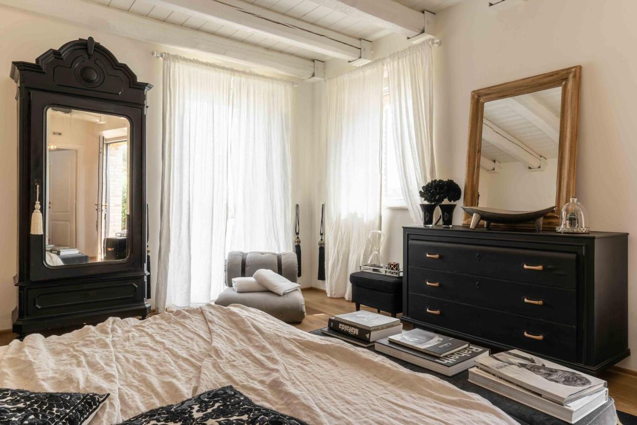 Casavostra - Ambience Suites Ostra Vetere Exterior foto