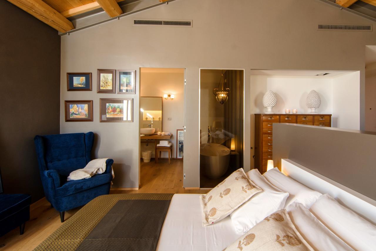 Casavostra - Ambience Suites Ostra Vetere Exterior foto